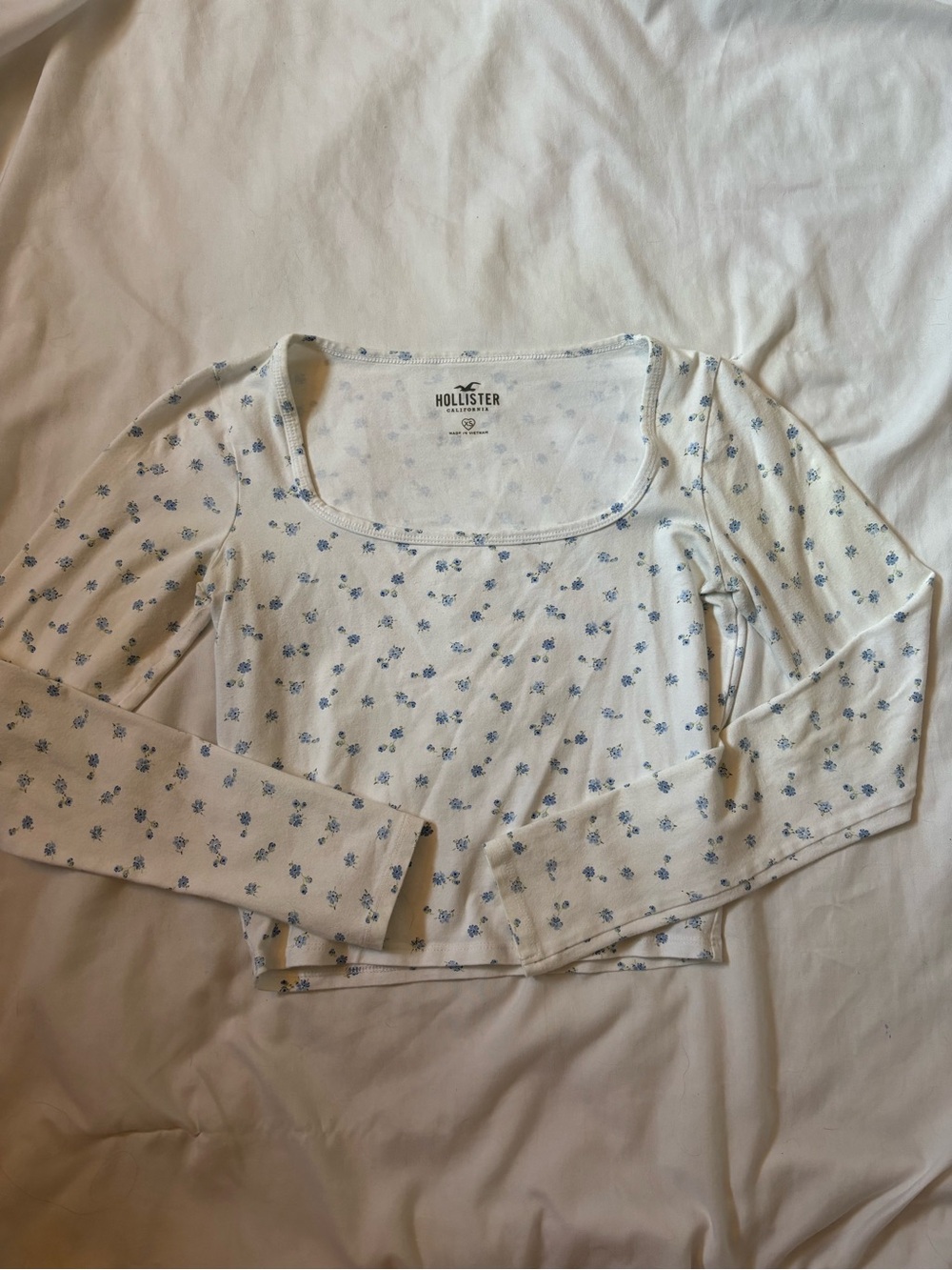 Hollister White Floral Scoop Neck Long Sleeve Top